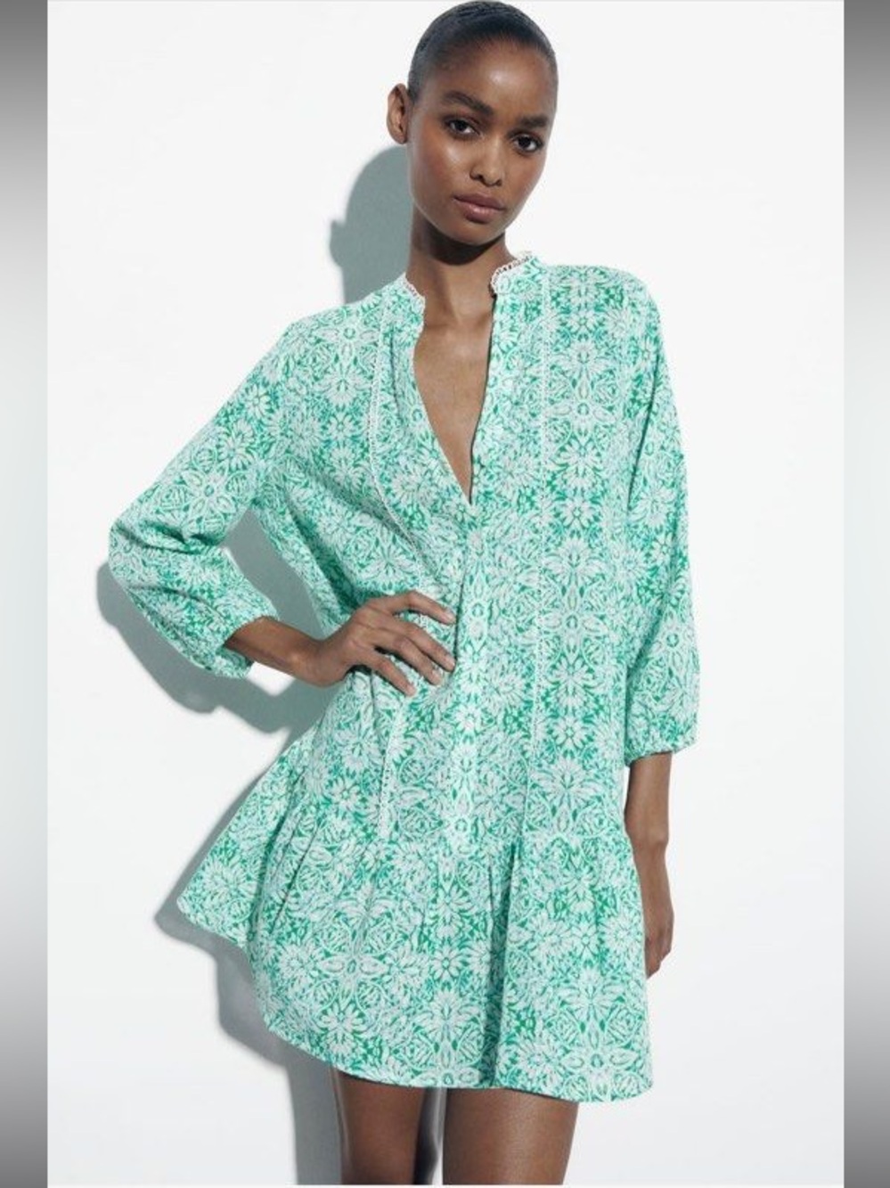 Zara 100% Cotton Eyelet Trim Green Floral Shift Dress sz XL 3/4 Sleeve Vneck